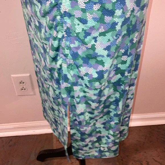 BCBG Maxazria | Women’s Floral Blue and Green Two-Piece Skirt Set - Size Medium - Picture 5 of 15